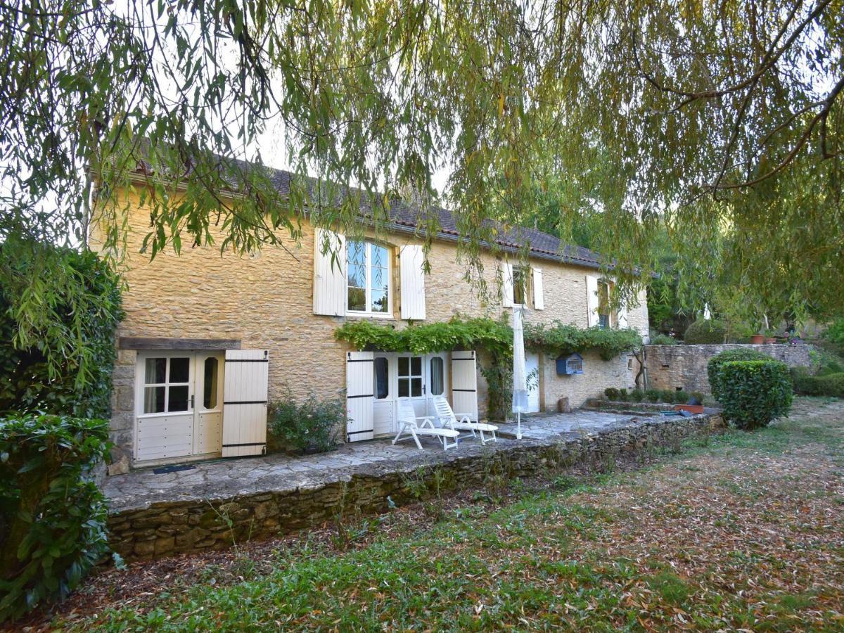 Cosy Holiday Home In Lantheuil With Garden Villefranche-du-Perigord Exterior photo